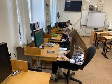 Обучающиеся 8-х классов приняли участие в мониторинге по оценке  уровня сформированности функциональной грамотности.