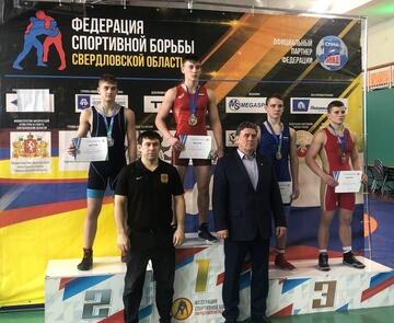 Спортсмены отделения греко-римской борьбы стали победителями и призерами Первенства УрФО