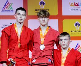 Ишинтаев В слева.jpg