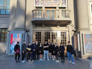 Обучающиеся Училища олимпийского резерва №1 посетили спектакль «О мышах и людях»