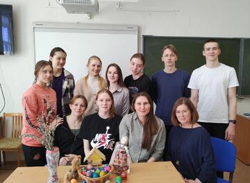 В 8-х классах был проведен открытый урок: «Пасха: история, традиции, художественные образы».