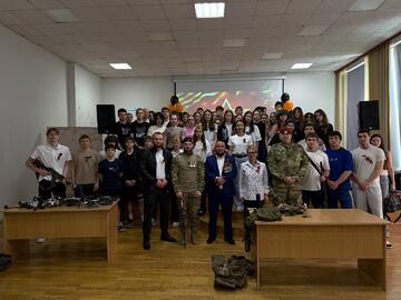 В УОР № 1 почтили память героев: мужество, спорт и патриотизм накануне Дня Победы
