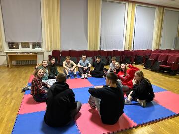 День невербальной коммуникации и командного доверия