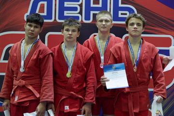 Поздравляем спортсменов отделения самбо с успешным выступлением  на Турнире посвященном Всероссийскому Дню самбо!