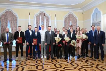 Евгений Куйвашев вручил награды победителям и призерам II Всероссийской Спартакиады по зимним видам спорта