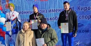 Рыжкин Иван стал победителем Всероссийских соревнований по конькобежному спорту