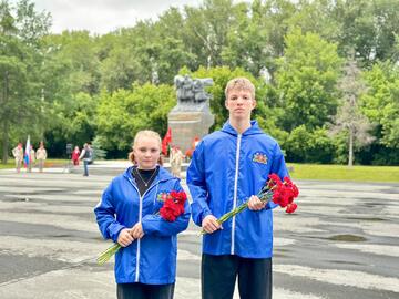 ПАМЯТЬ ЖИВА: СПОРТСМЕНЫ УОР №1 ПОЧТИЛИ ПАМЯТЬ ГЕРОЕВ ВЕЛИКОЙ ОТЕЧЕСТВЕННОЙ ВОЙНЫ